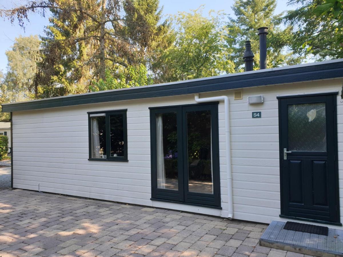 Sfeervolle Chalet Met Terras, H14 De Veldkamp, Epe, Voor 4 Personen Villa ภายนอก รูปภาพ